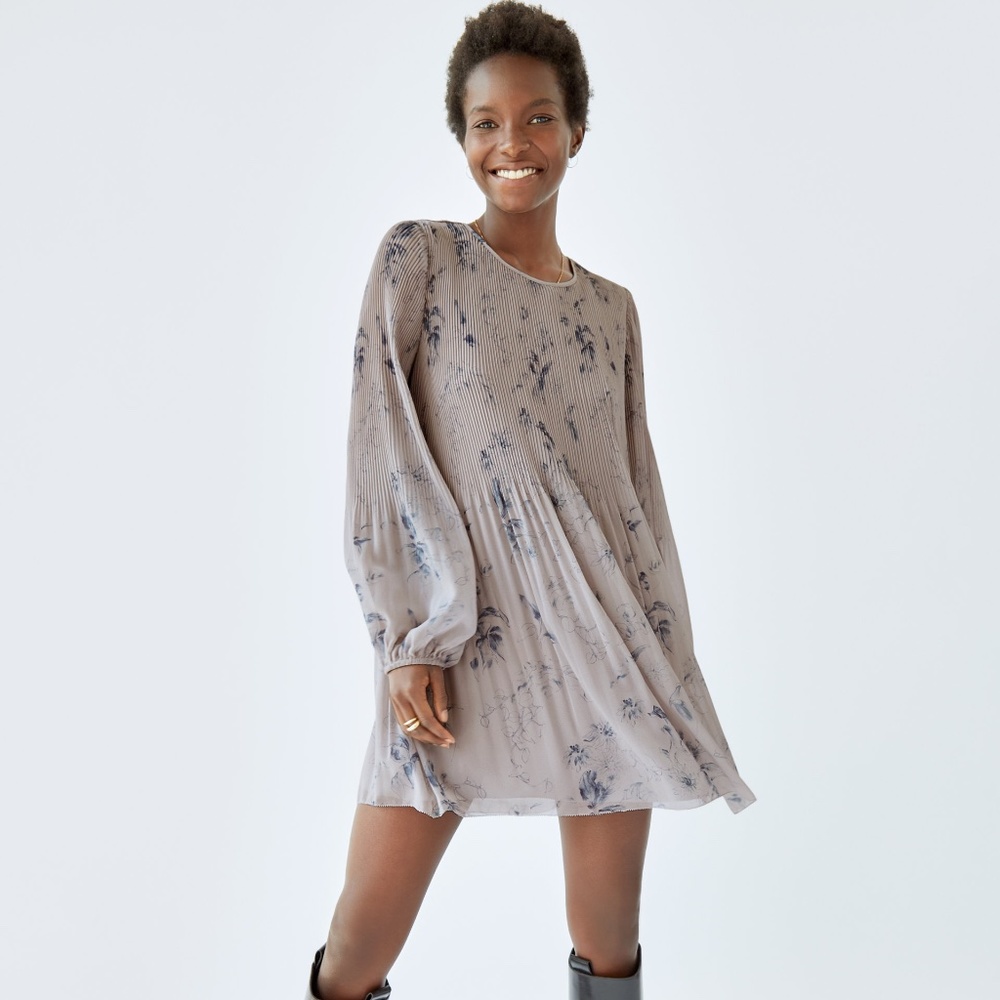 Aritzia Daydreamer Mini Dress Size S